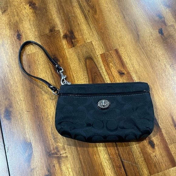 Coach Signature Turnlock Wristlet - Picture 1 of 10